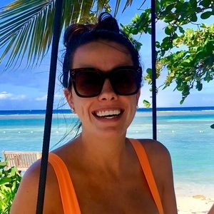 Meet your Posher, Liz